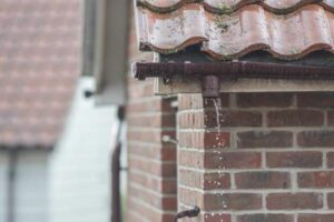 Brackenwood Roofline - Defective Guttering