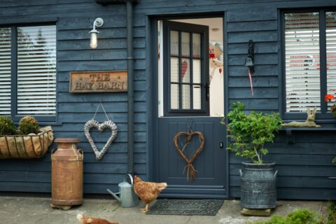 Stable Door Fitter <small>in Hampshire, Berkshire, Surrey, Dorset & West Sussex</small>