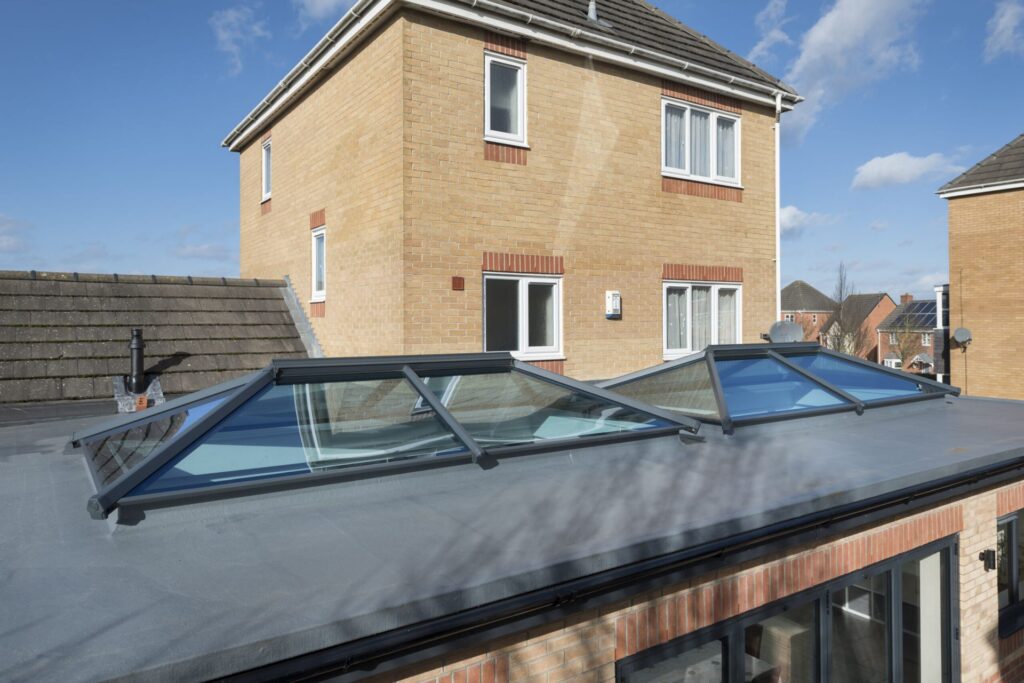 Roof Lantern Fitters in Hampshire, Berkshire, Surrey, Dorset & West Sussex