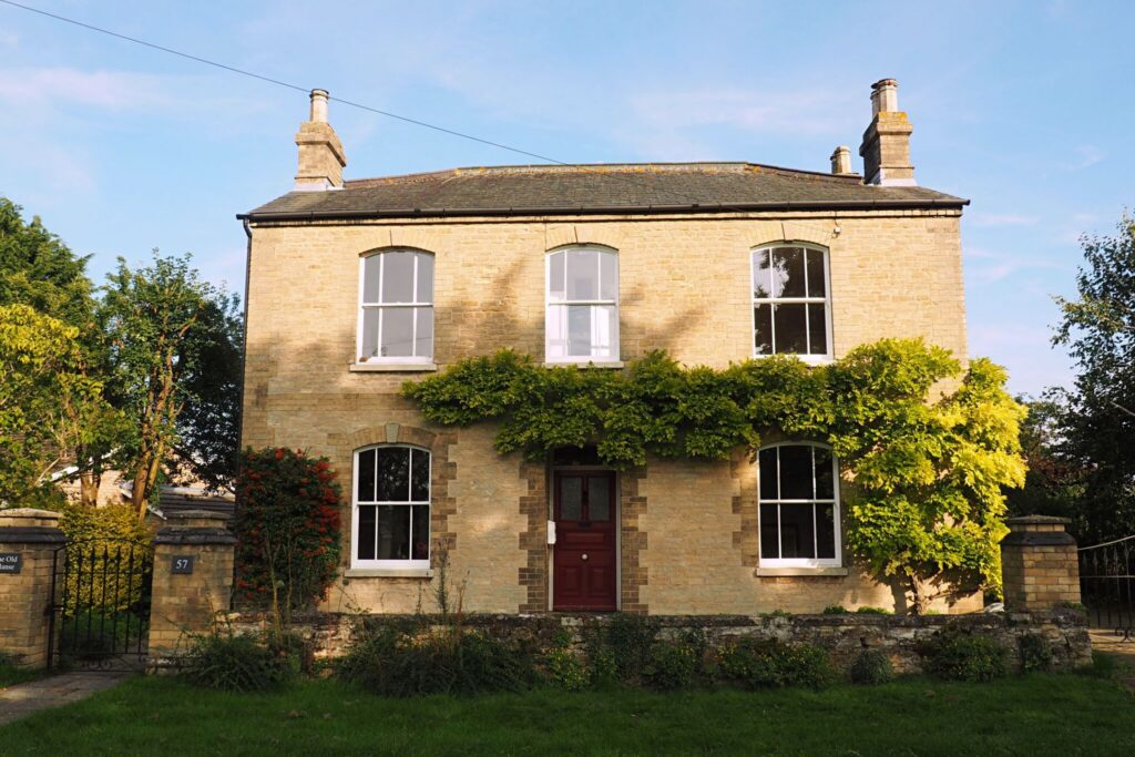 Buy Double Glazing Sash Windows in Hampshire, Berkshire, Surrey, Dorset & West Sussex