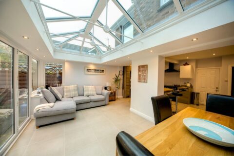 Conservatory Fitter in Reading