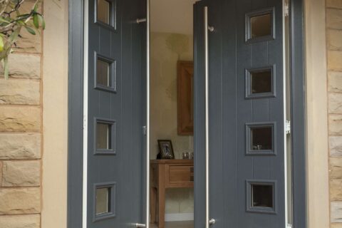 Composite Door Fitters in Hungerford