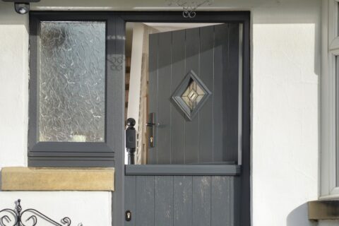 Stable Doors <small>in Hampshire, Berkshire, Surrey, Dorset & West Sussex</small>